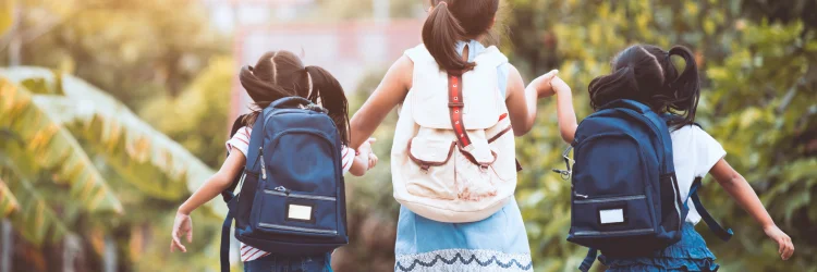 Weldon Spring MO Chiropractor Discusses Proper Child Backpacks